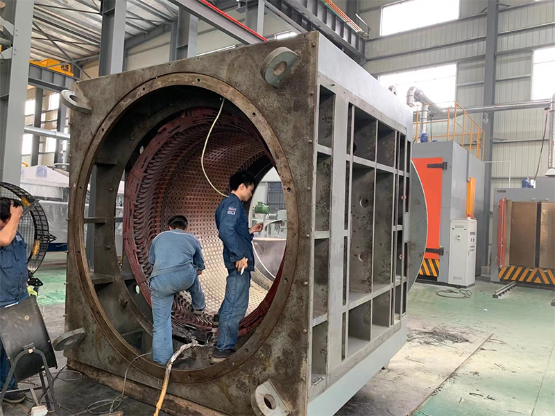 4600KW發電廠循環水泵電機大修拆線